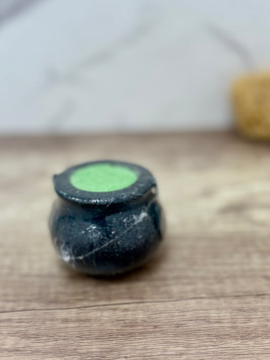 Foaming Cauldron Bath Bomb - Spooky Bath Time - Halloween spa day - shaped halloween bath bomb