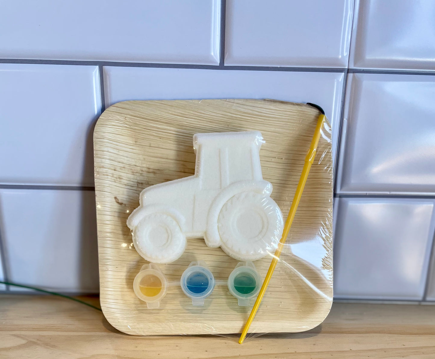 Paint-Your-Own Bath Bomb Kit